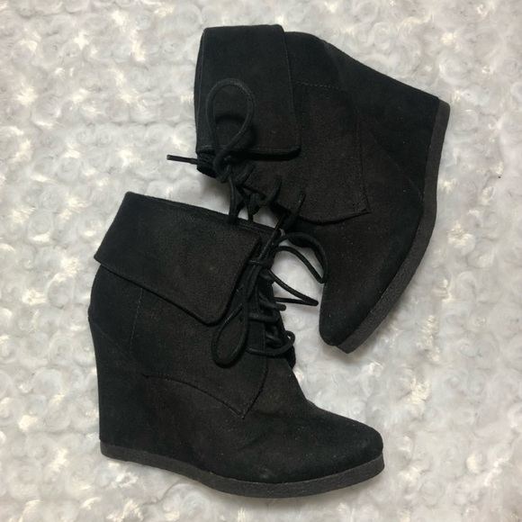 Mossimo Black Wedge Tie Up Booties Size 6 - Picture 2 of 4
